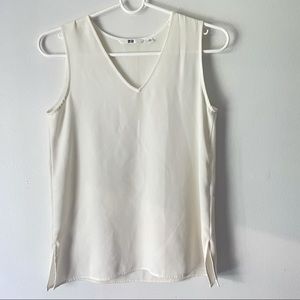 Uniqlo White Sleeveless V-Neck Flowy Tank Top